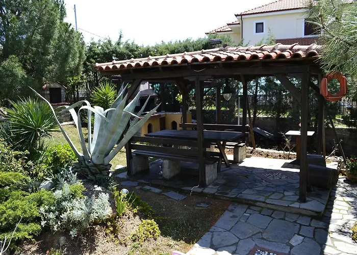 House Antaya * Nikiti (Sithonia)